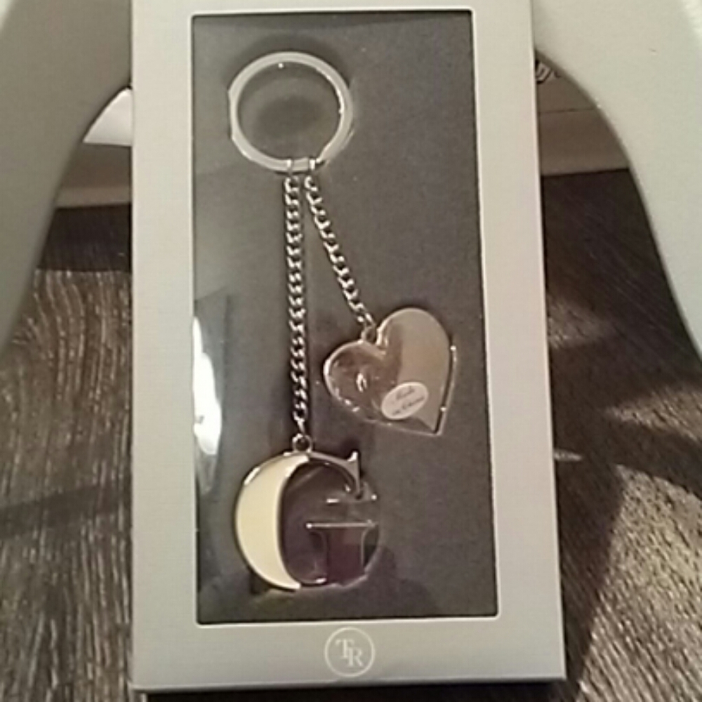 "G" Key chain